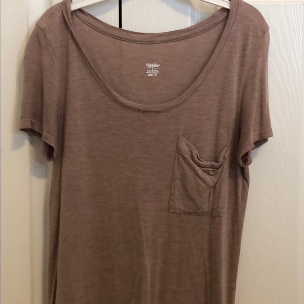 Scoop neck mauve top